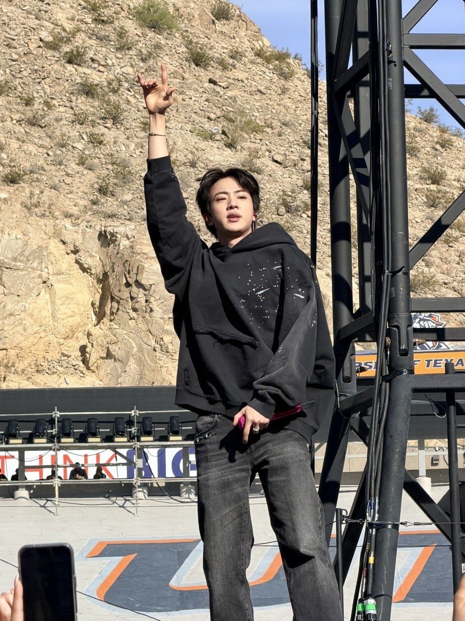 [잡담] 방탄 진 얼굴 ㄹㅇ 인형이다 | 인스티즈