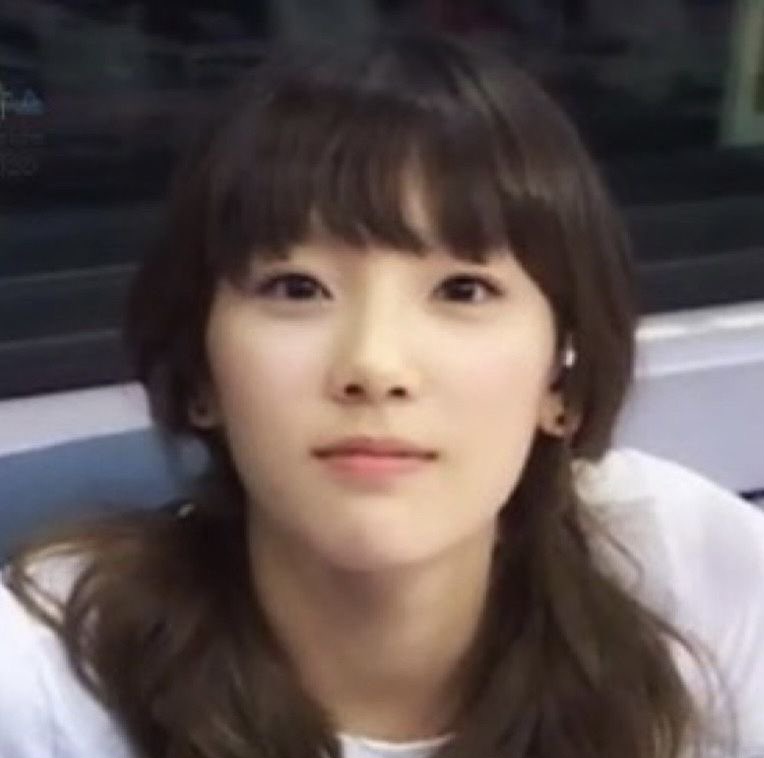 [잡담] 태연 은채 보고 21살에 이렇게 생기면 무슨 기분일까 하는거 진짜 충격이네 | 인스티즈