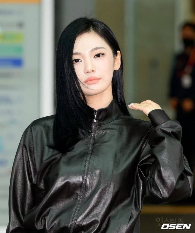 오늘 멧갈라 참석하러 출국하는 에스파 카리나&닝닝 | 인스티즈