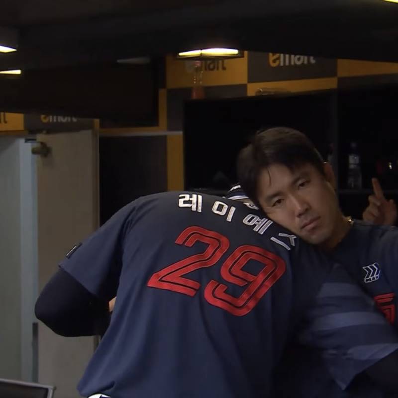 [잡담] 아저씨 많이 지치셨네... | 인스티즈