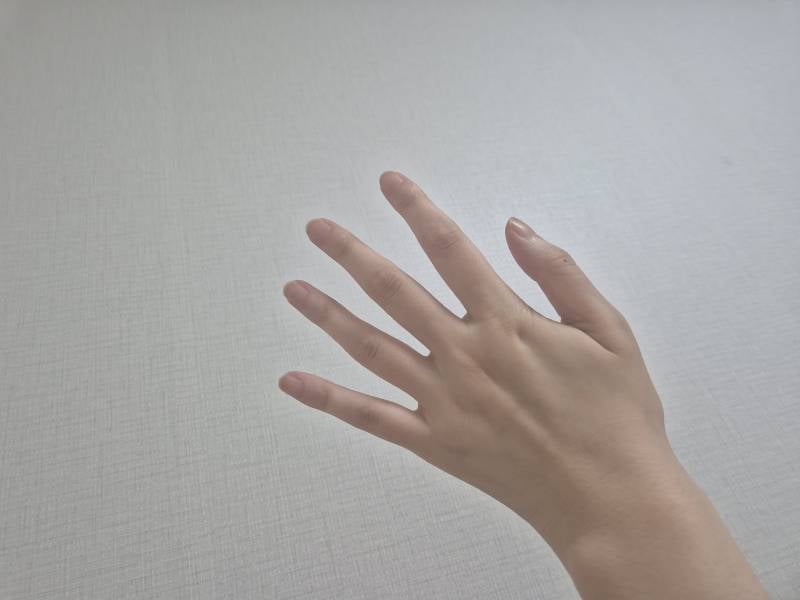 [잡담] 나 손만보면 70kg아닌것같지않아? | 인스티즈