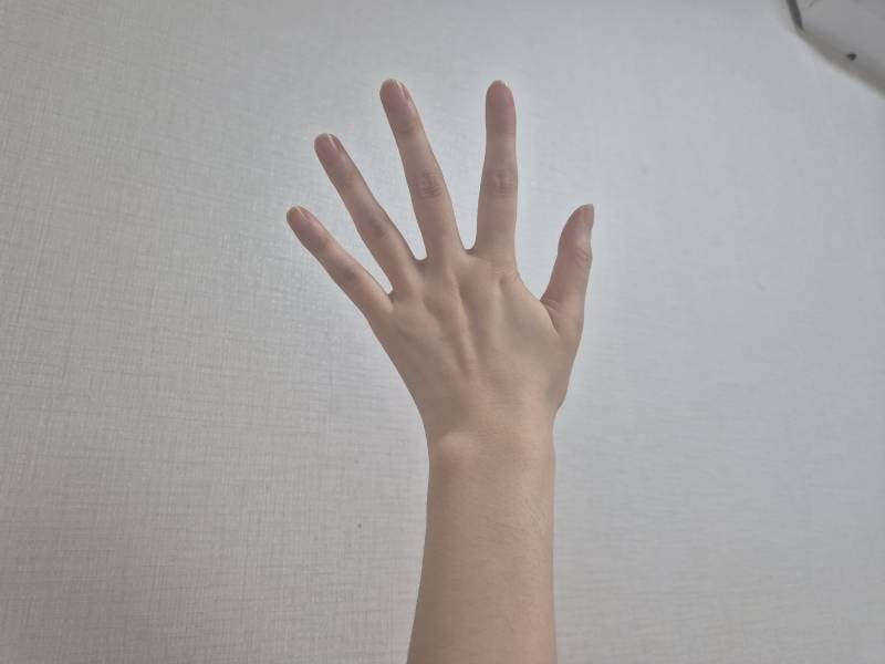 [잡담] 나 손만보면 70kg아닌것같지않아? | 인스티즈