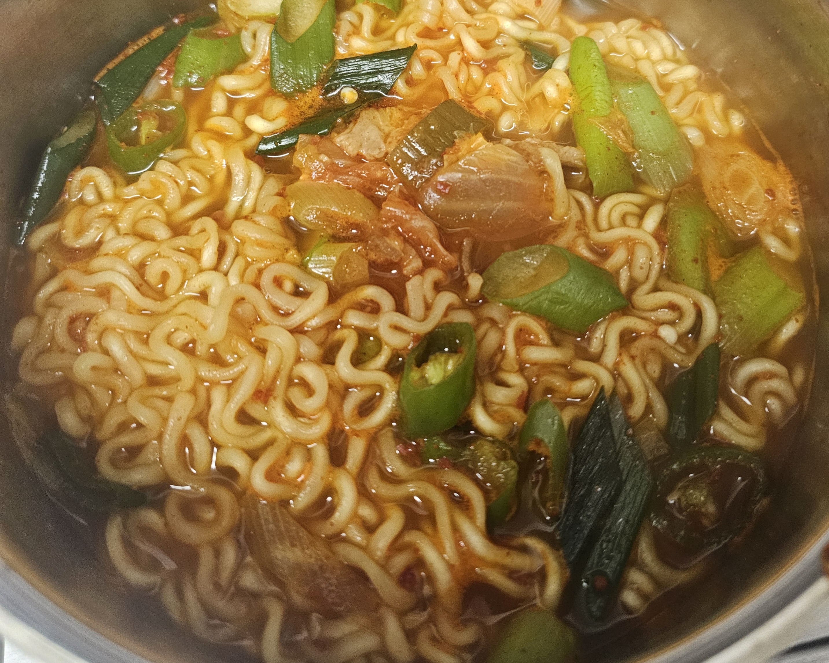 [잡담] 하나 남은 삼양 우지라면 먹는중 | 인스티즈