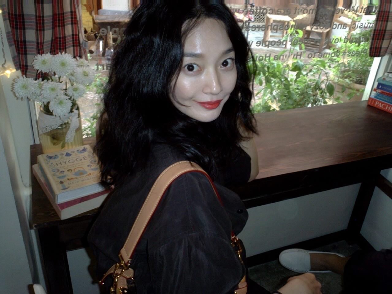 [잡담] 신민아) 260503 신민아 인스타 업뎃 | 인스티즈
