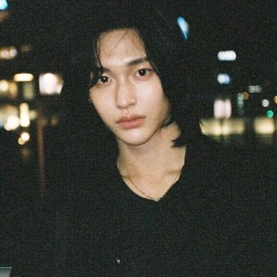 [잡담] 뷔 건호 원빈 같은 얼굴 고전미남류 같애? 트렌디 미남류 같애? | 인스티즈