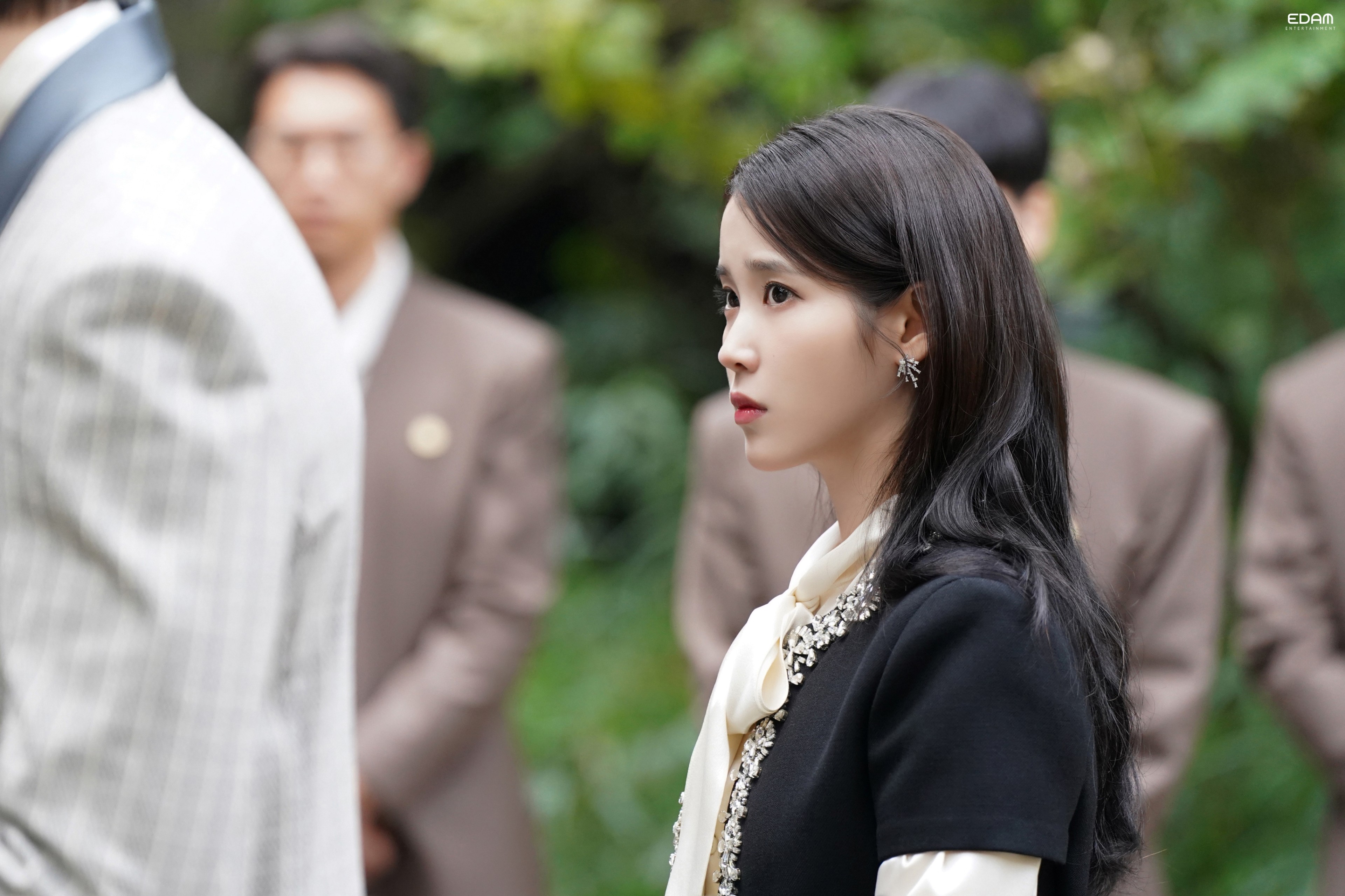 [잡담] 아이유) 소속사 블로그 대군부인 비하인드 사진 모음집 | 인스티즈