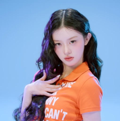 [잡담] 민주 머리 이거 고데기임??? | 인스티즈