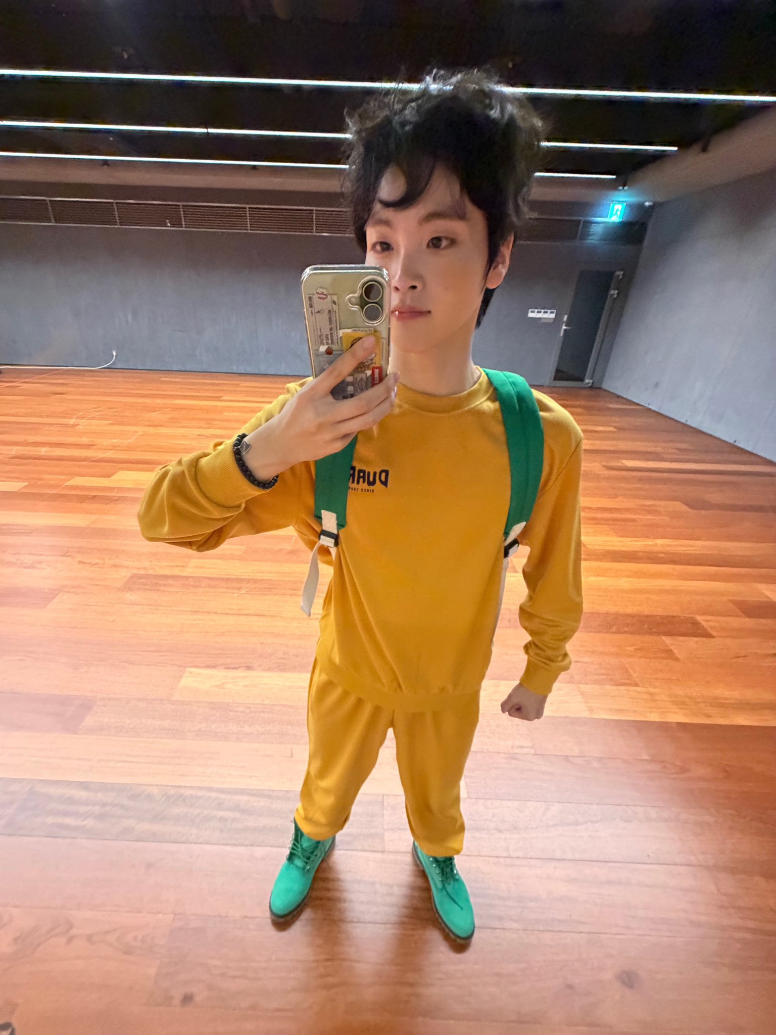 [잡담] 이 아기 누구게 이거 완전 레어사진임 | 인스티즈