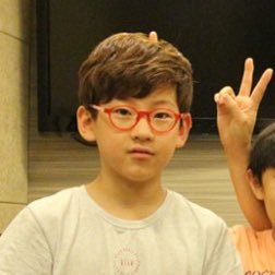 [잡담] 얘는 누구겤ㅌㅌㅌㅋㅋㅋㅋㅋ아 그냥 웃기네 이제 | 인스티즈