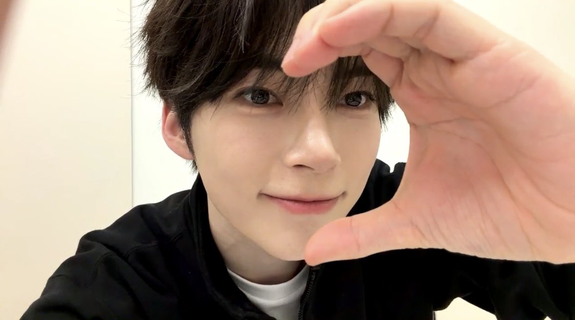 [잡담] 월초부터 너무 바빠서 뒤늦게 복습중임ㅜ 하 성한빈 최고다 진짜 | 인스티즈