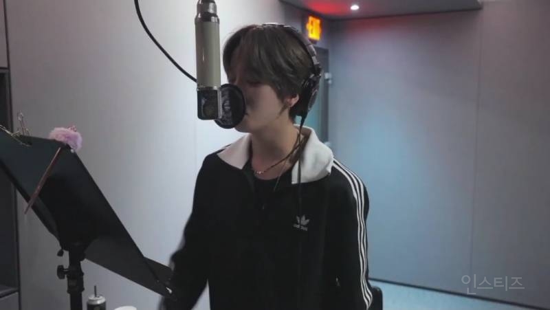 녹음 시작부터 저음톤 좋다고 칭찬받은 아이돌.jpg | 인스티즈