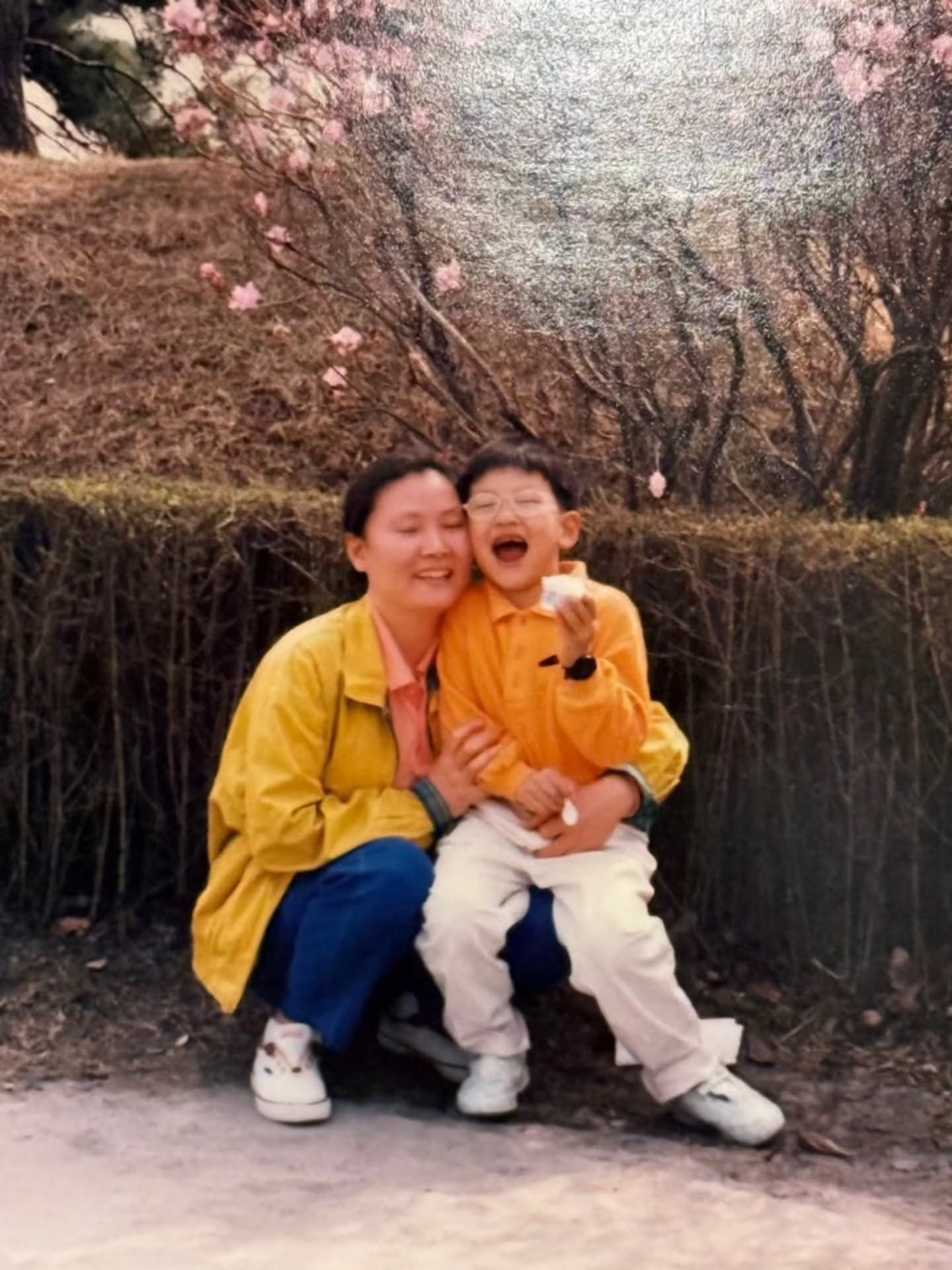 [잡담] 오 지창욱 소속사에서 어린이날이라고 지창욱 과거사진 싹풀음 | 인스티즈