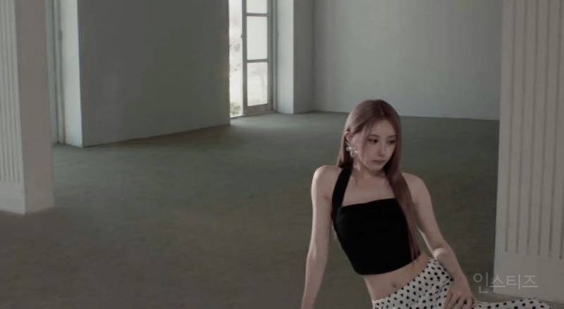 음방 무대에서 눈물 보인 여자 아이돌.jpg | 인스티즈