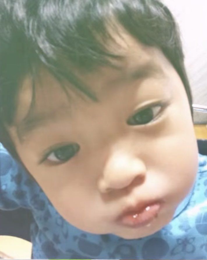 [잡담] 건호 애기때 ㄹㅇ 세살버릇 열여덟까지 간다네 | 인스티즈