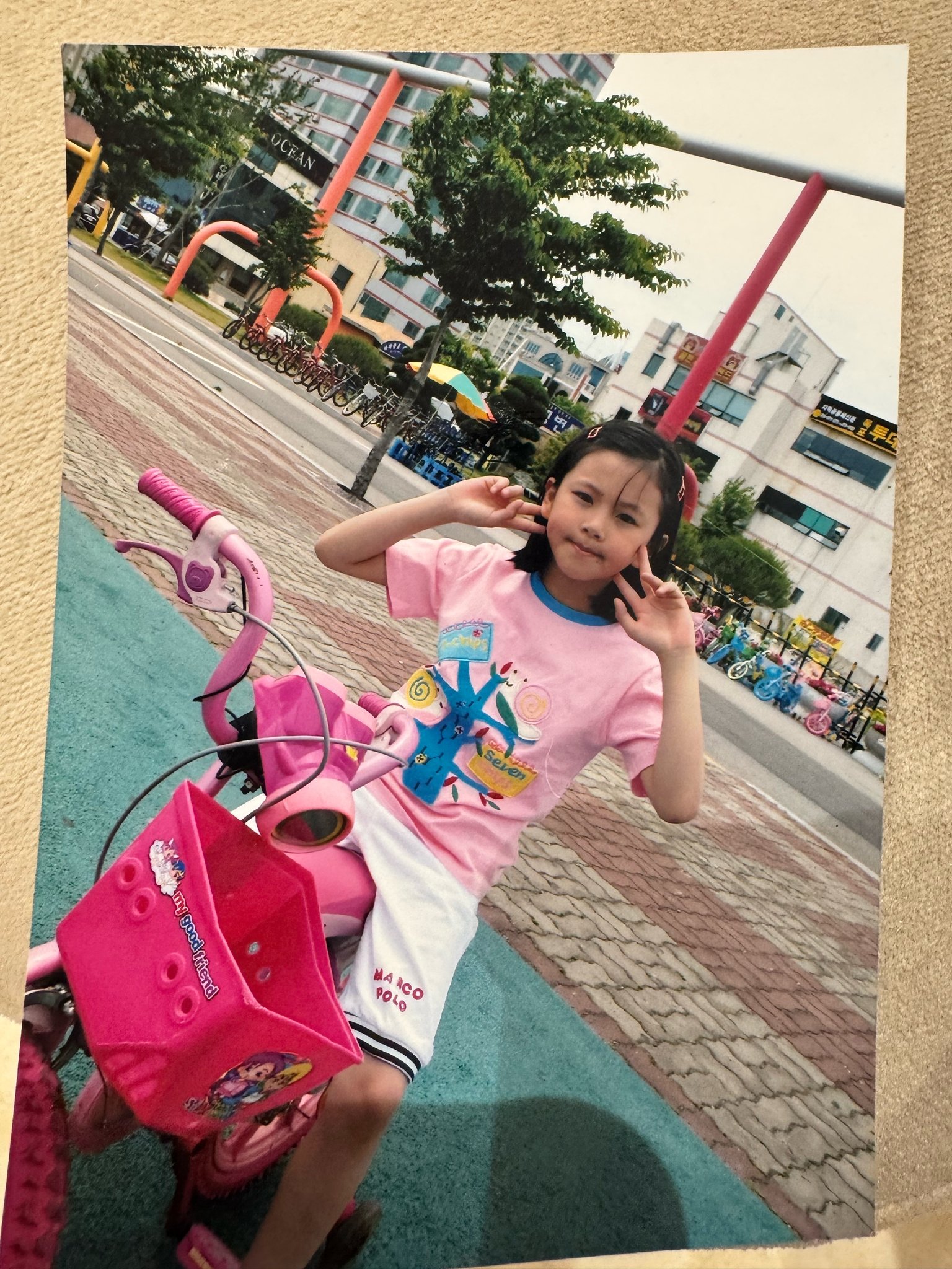 [잡담] 트와 채영이 어렸을 때 사진 보내줬다 | 인스티즈
