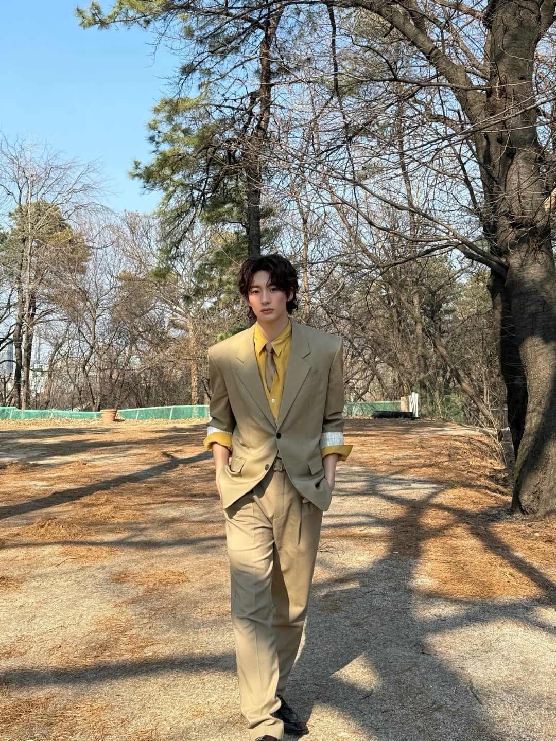 [잡담] 앤톤 아레나 생로랑 착 사진 더와따🌼 | 인스티즈