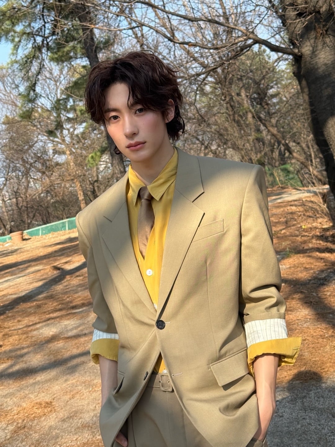 [잡담] 앤톤 아레나 생로랑 착 사진 더와따🌼 | 인스티즈