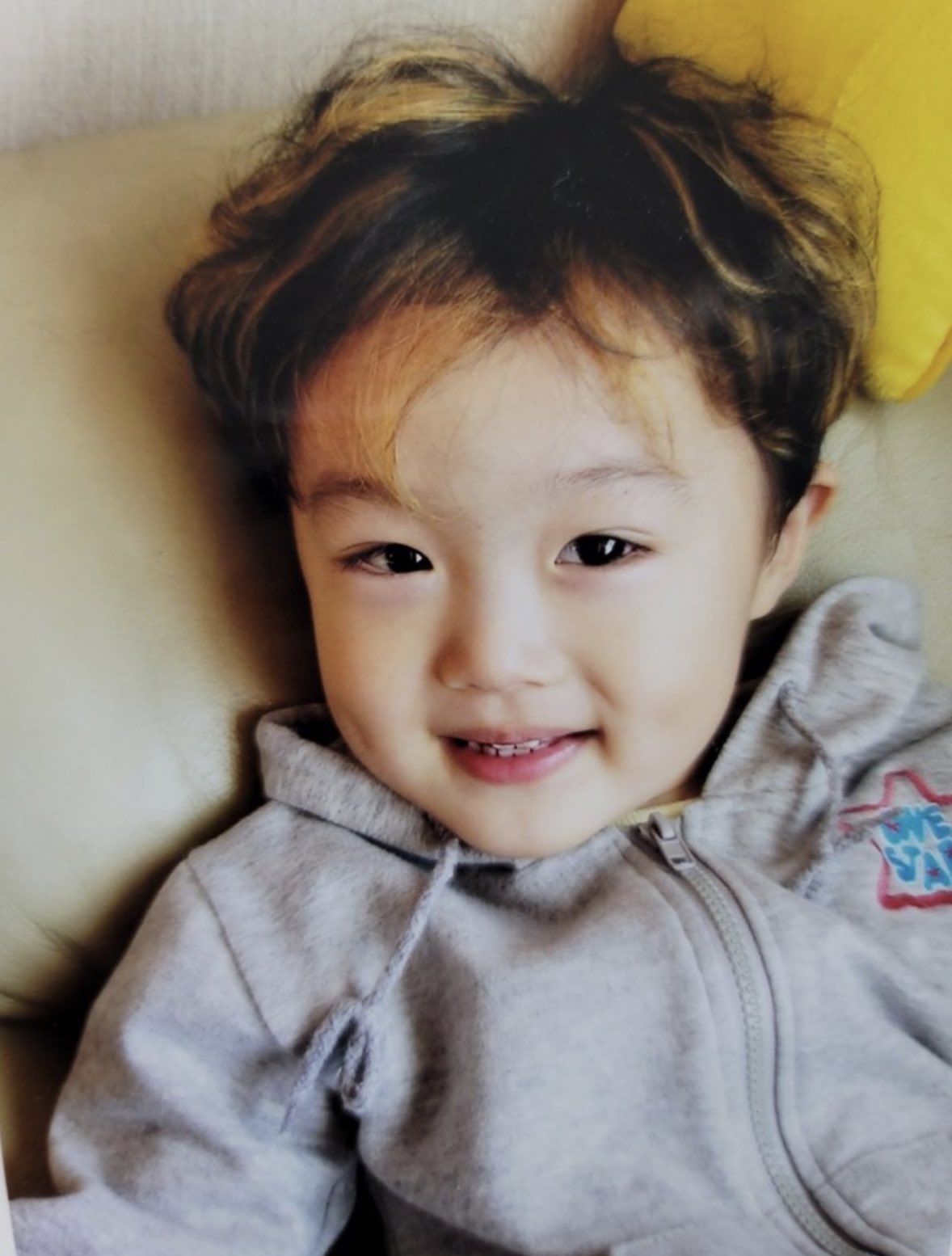 [잡담] 이렇게 잘생긴 어린이 어딨냐 | 인스티즈
