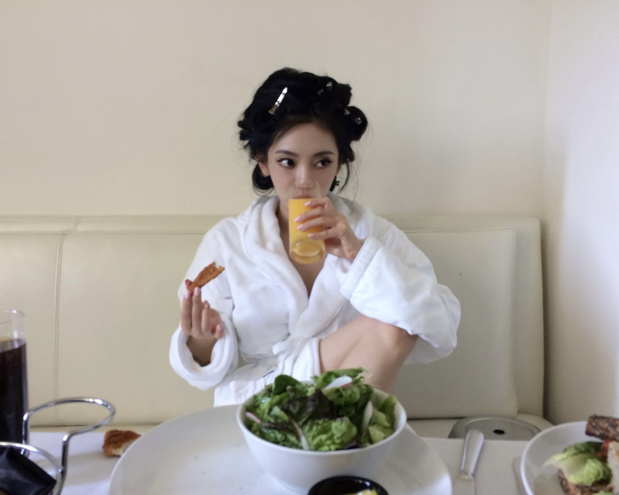 [잡담] 닝닝 멧갈라 준비하는거 귀엽다 | 인스티즈