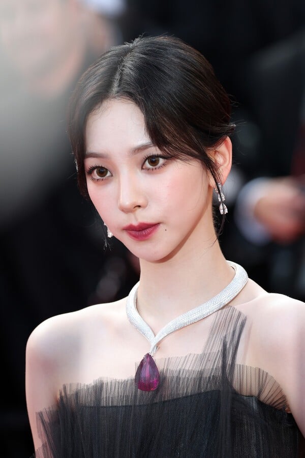 [잡담] 카리나 해외 행사 ㄹㅈㄷ는 칸 같음 | 인스티즈