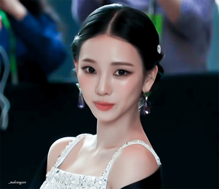 [잡담] 진짜 카리나 한복 화보 궁금하다.. 오늘부터 소취 드감 | 인스티즈