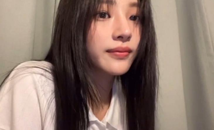 [잡담] 민지 이때랑 완전 똑같아 | 인스티즈