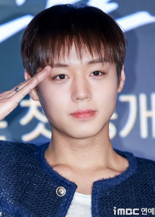 [잡담] 박지훈 오늘 실시간 기사사진 대박이다 | 인스티즈