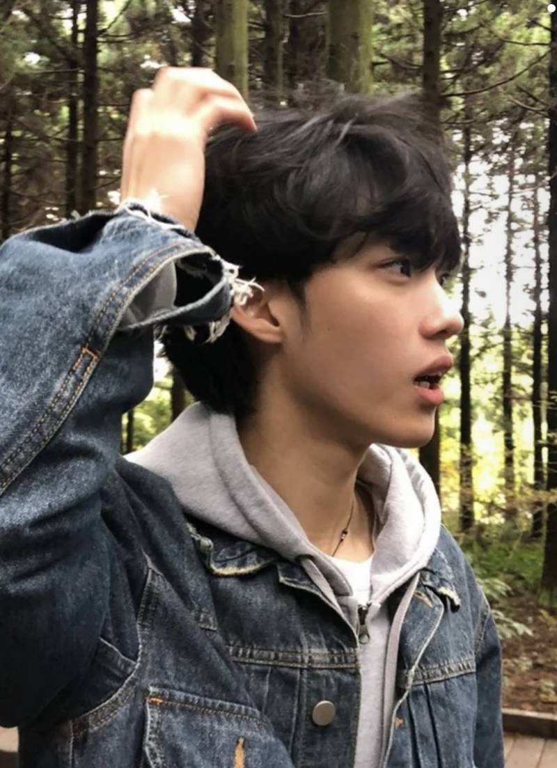 [잡담] 이남자 잘생긴편이야? | 인스티즈
