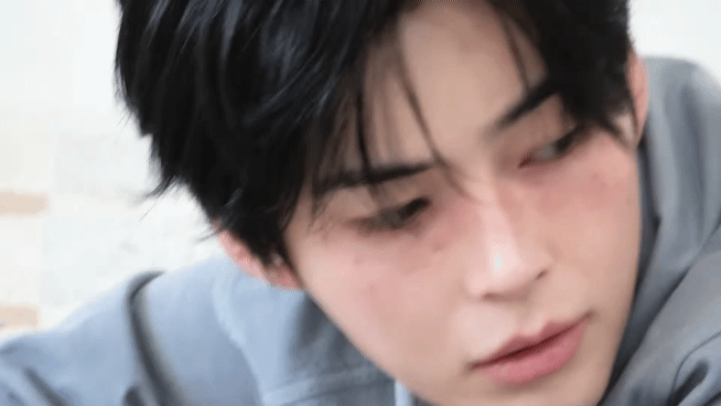 [잡담] 성한빈 잘생긴 거 축하해 | 인스티즈