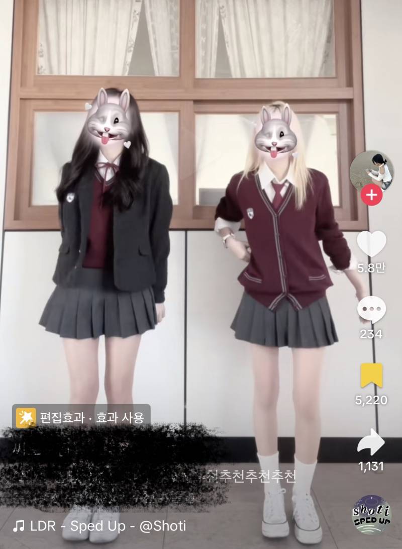 [잡담] 어디 교복이 더 예뻐? | 인스티즈