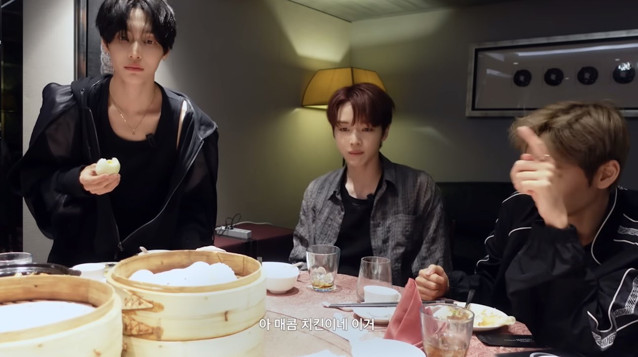 [잡담] 음식에 호기심 많은 코앵이 ㅋㅋㅋㅋ ㅈㅇ 원빈 | 인스티즈