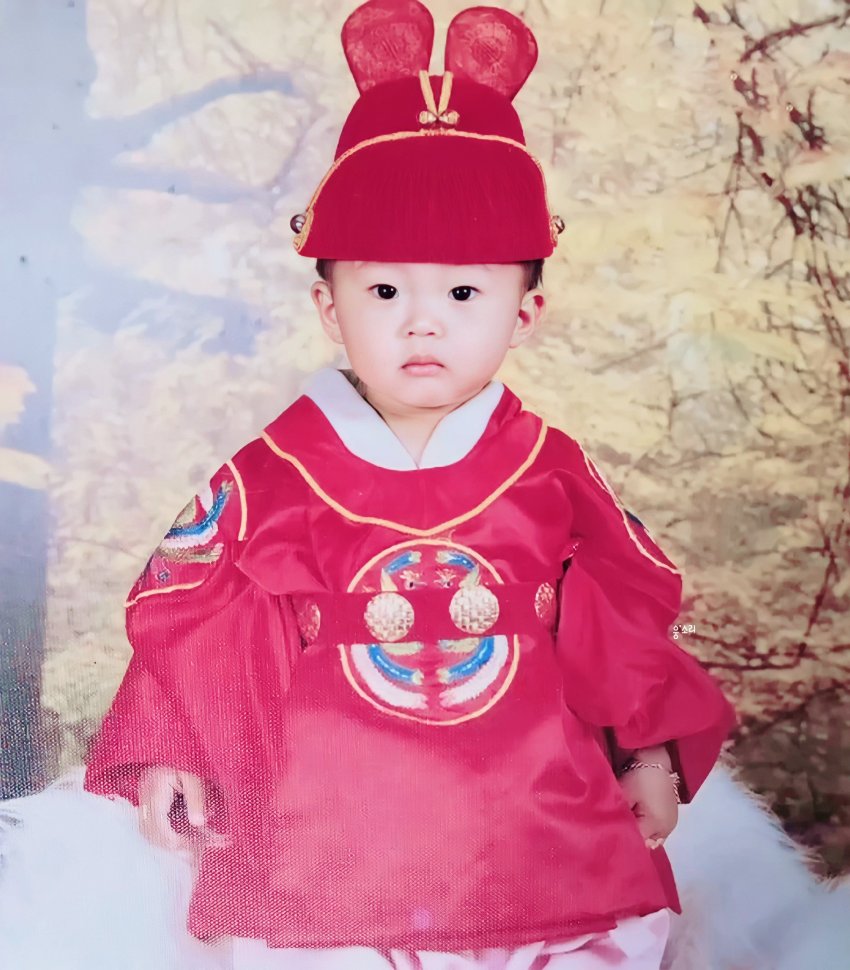 [잡담] 어제 새로 공개된 임영웅 어린시절 사진.jpg | 인스티즈