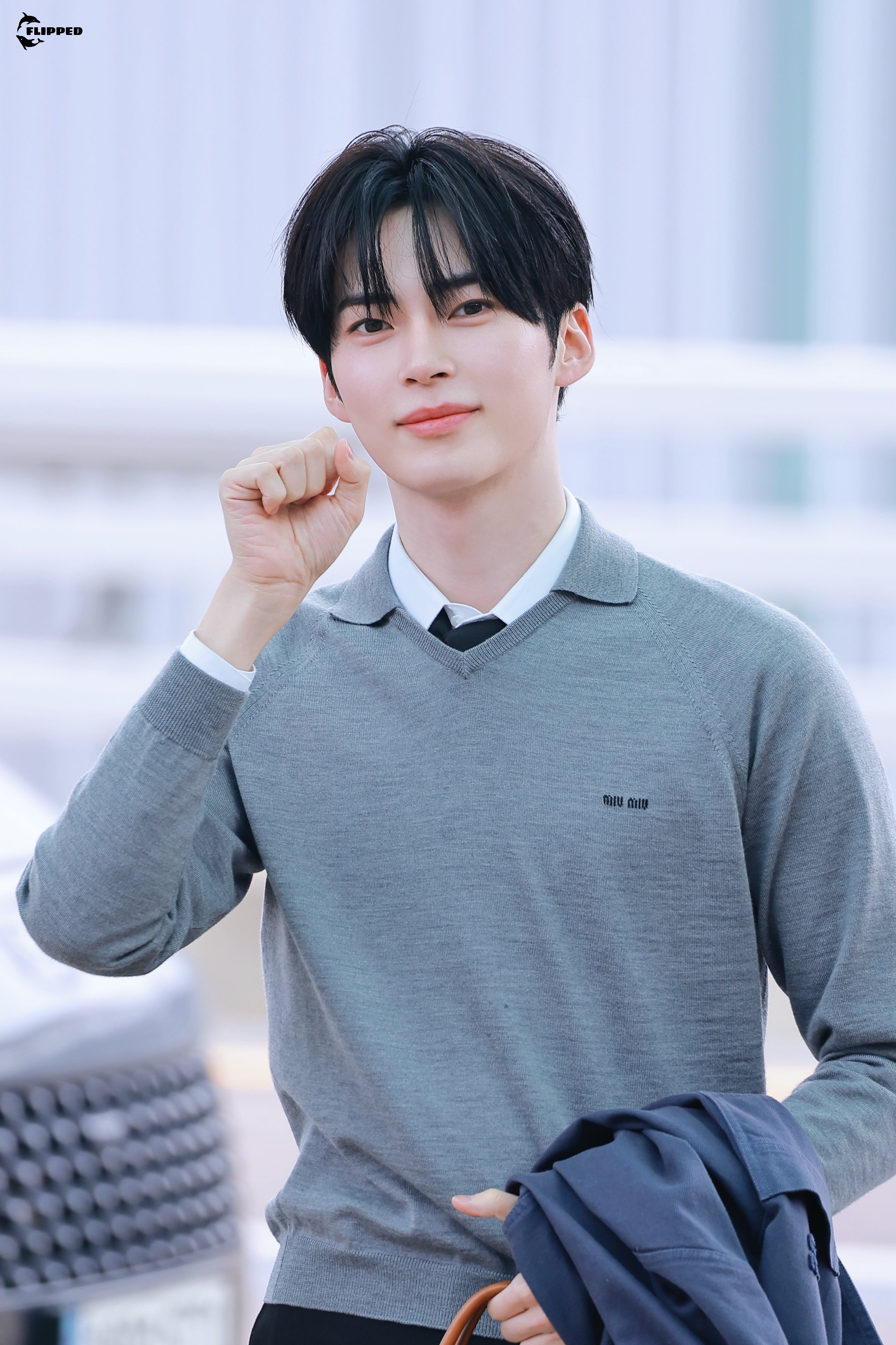 [잡담] 성한빈 미우미우 옷 예뻐서 계속 찾아봄 | 인스티즈
