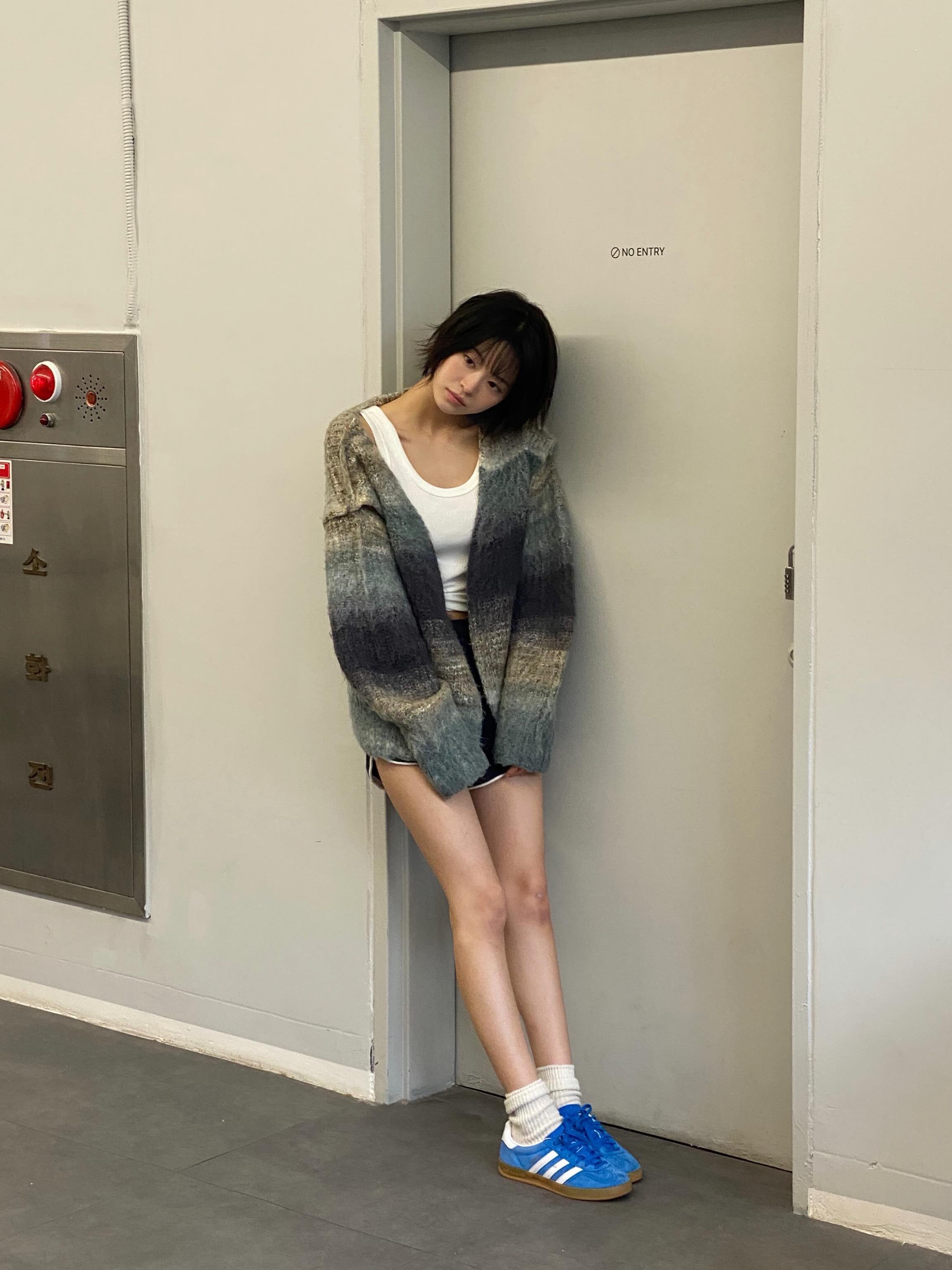 [잡담] 기리고 여주 숏컷으로 화보 찍은 거 너무 잘생겻오..🤍 | 인스티즈