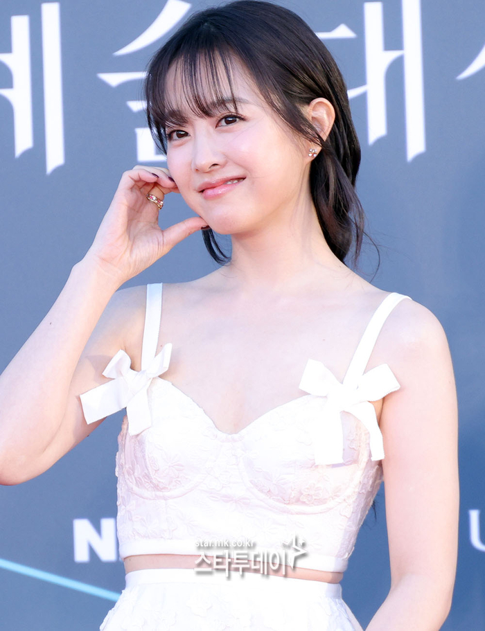 [잡담] 박보영 드레스 특이하다 | 인스티즈