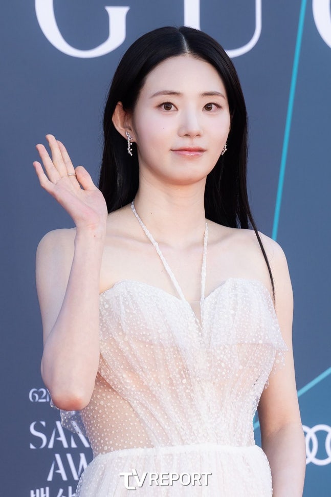 [미디어] 백상 레드카펫 신시아 | 인스티즈