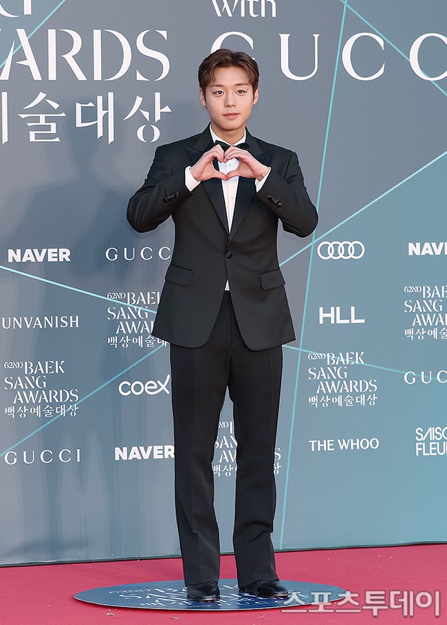 [미디어] 백상 레드카펫 박지훈 | 인스티즈