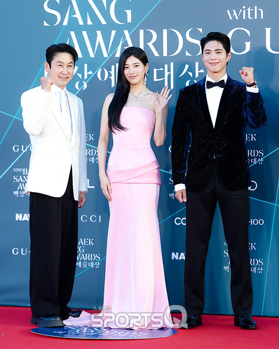 [잡담] 수지) 260508 '수지' 제62회 백상예술대상 레드카펫 기사사진 | 인스티즈