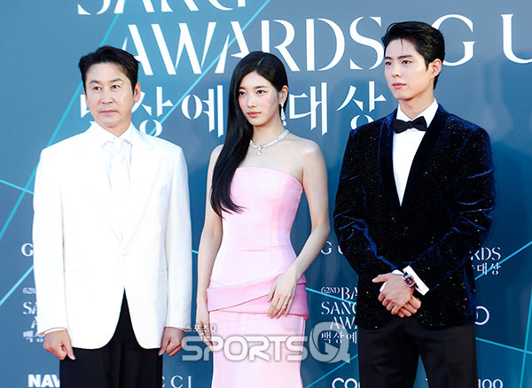 [잡담] 수지) 260508 '수지' 제62회 백상예술대상 레드카펫 기사사진 | 인스티즈