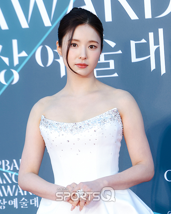 [잡담] 신세경) 260528 백상예술대상 레드카펫 신세경 기사사진 | 인스티즈