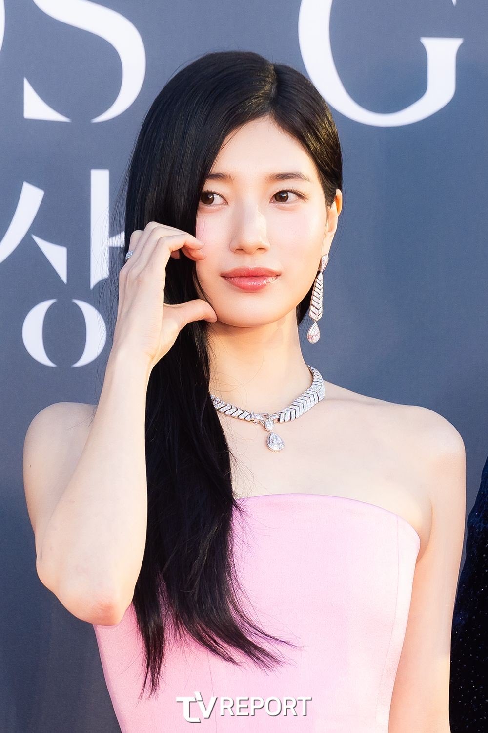 [잡담] 수지) 260508 '수지' 제62회 백상예술대상 레드카펫 기사사진 | 인스티즈