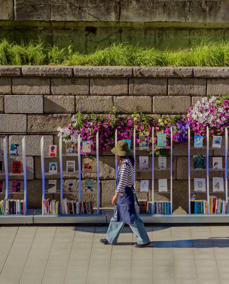 [잡담] 청계천 책 읽는 맑은 냇가 다녀옴🌸 | 인스티즈