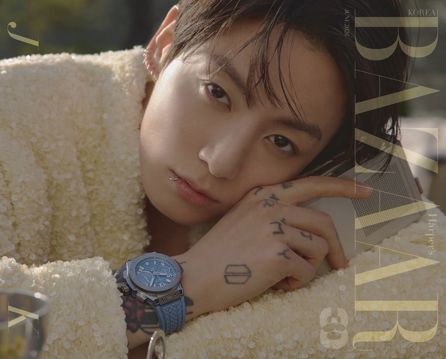 [정보/소식] [BAZAAR] 방탄 정국 위블로 표지 6종 | 인스티즈
