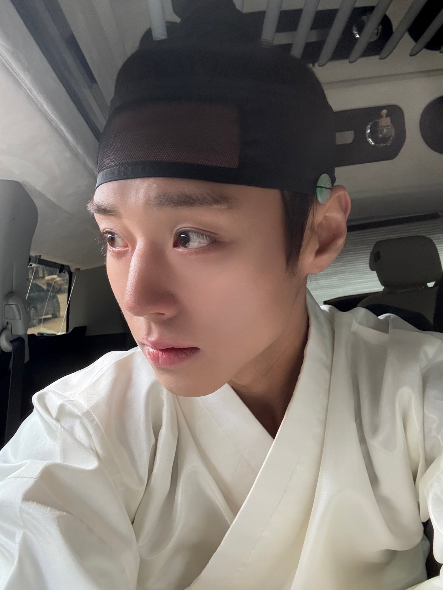 [잡담] 뭐야 홍위 셀카 풀어줬네 | 인스티즈