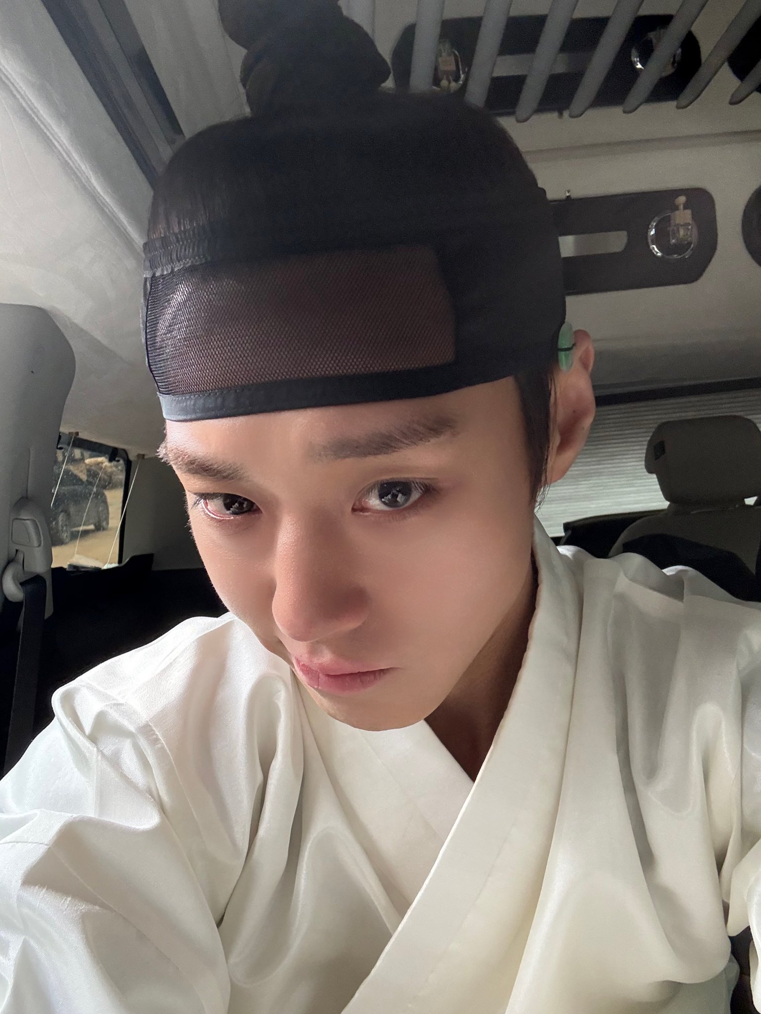 [잡담] 뭐야 홍위 셀카 풀어줬네 | 인스티즈