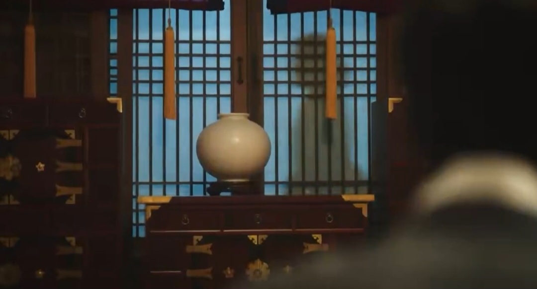 [잡담] 대군부인) 조카 감싸안는 대군과 그림자로 비치는 대비 여기 연출 | 인스티즈
