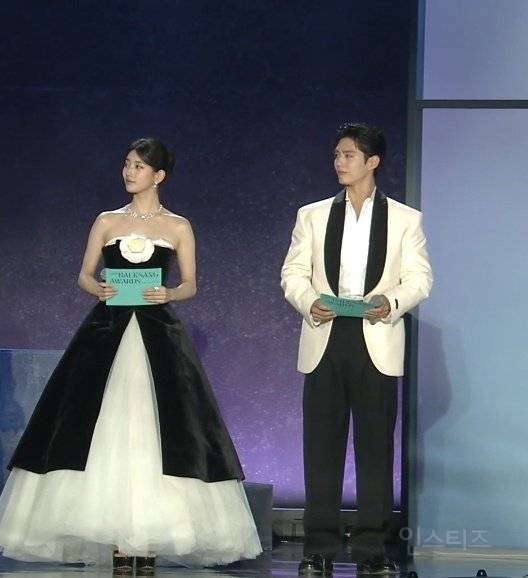 백상 2부 착장 반응 좋은 수지..jpg | 인스티즈