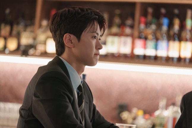 [정보/소식] 은밀한감사) 신혜선, 공명 얼굴 어루만졌다…키스 엔딩 후폭풍 (은밀한 감사) | 인스티즈