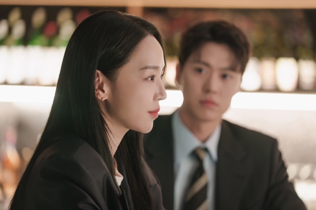 [정보/소식] 은밀한감사) 신혜선, 공명 얼굴 어루만졌다…키스 엔딩 후폭풍 (은밀한 감사) | 인스티즈