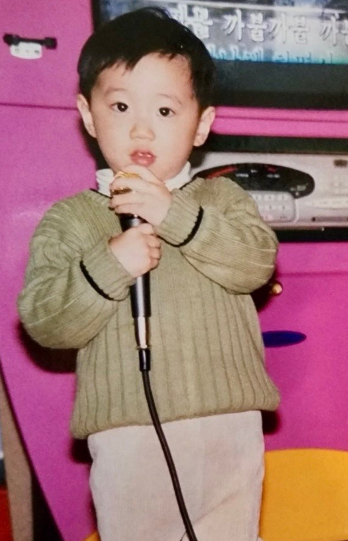 [잡담] 이준영 올해 풀린 애기때사진 너무 귀엽다 | 인스티즈